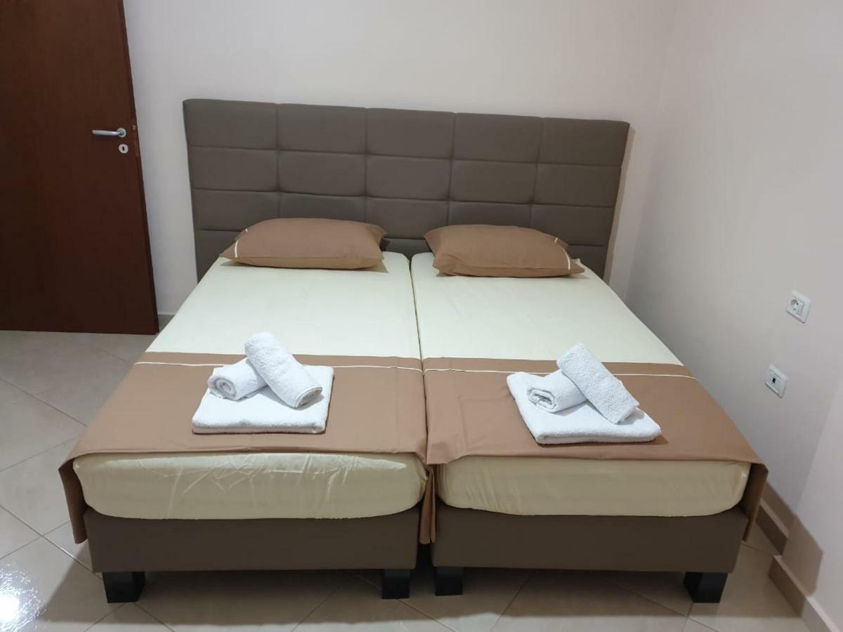 Ann'Apartment Орикум Экстерьер фото